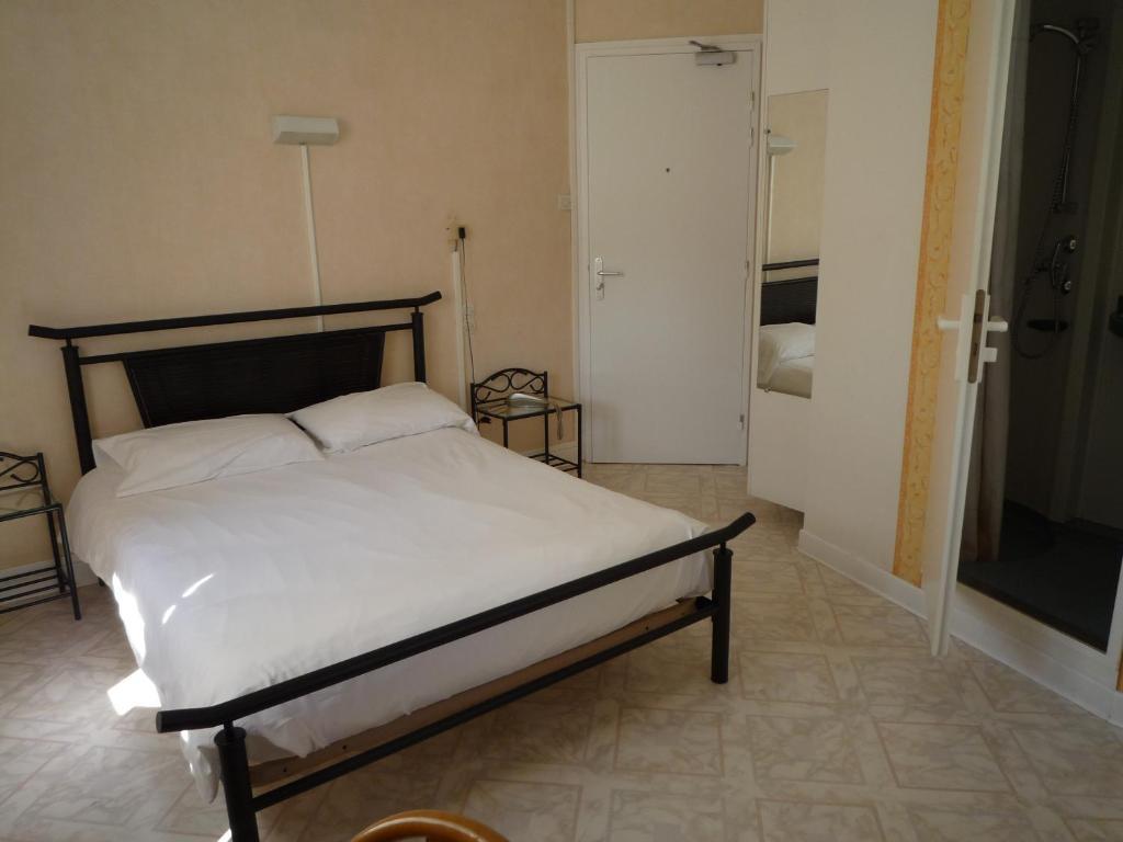 Hotel La Flamme Rouge Saint-Girons  Rom bilde