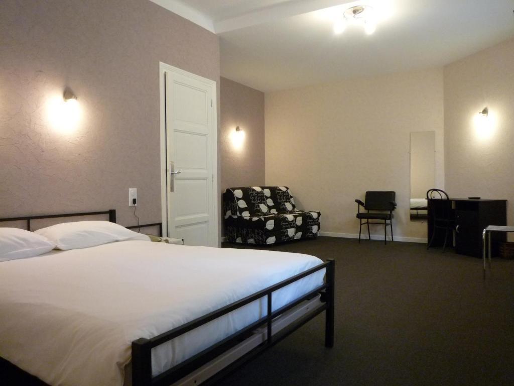 Hotel La Flamme Rouge Saint-Girons  Rom bilde