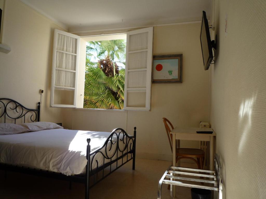 Hotel La Flamme Rouge Saint-Girons  Rom bilde